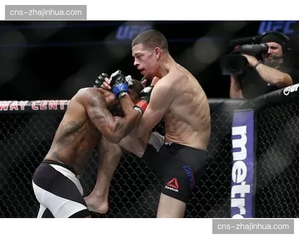 爆冷：卫冕冠军马蒂亚斯在第三回合遭无名挑战者TKO